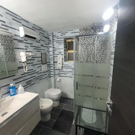 Piazza Verga Apartament *