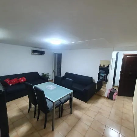Piazza Verga Apartament